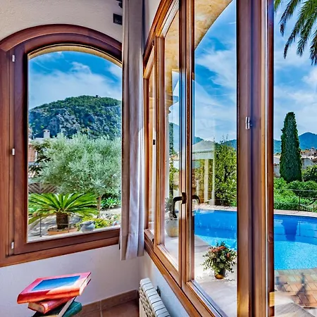 In Center Of With Pool And Jacuzzi Willa *