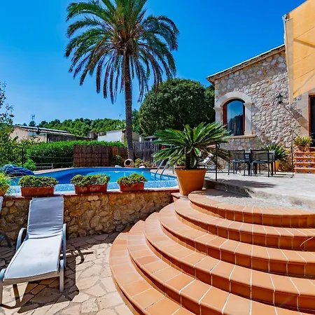 Willa In Center Of With Pool And Jacuzzi