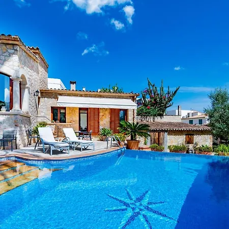 Villa In Center Of With Pool And Jacuzzi Pollenca