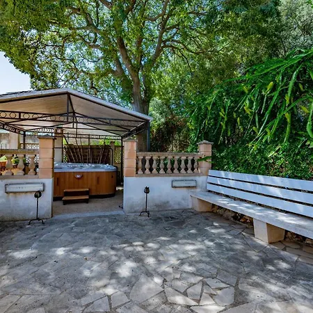 In Center Of With Pool And Jacuzzi * Pollença