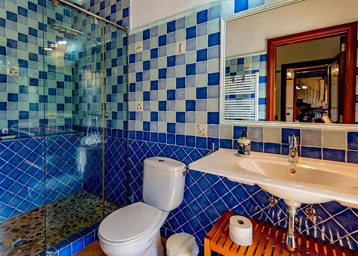 In Center Of With Pool And Jacuzzi Villa