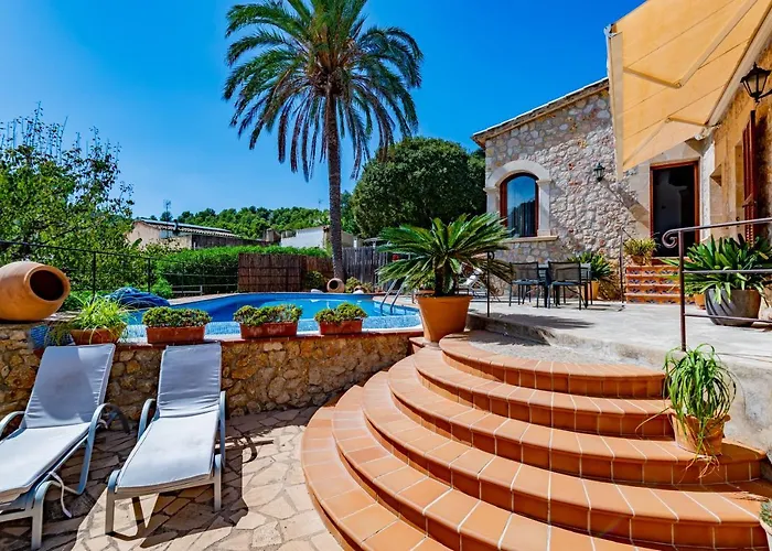 Villa In Center Of With Pool And Jacuzzi